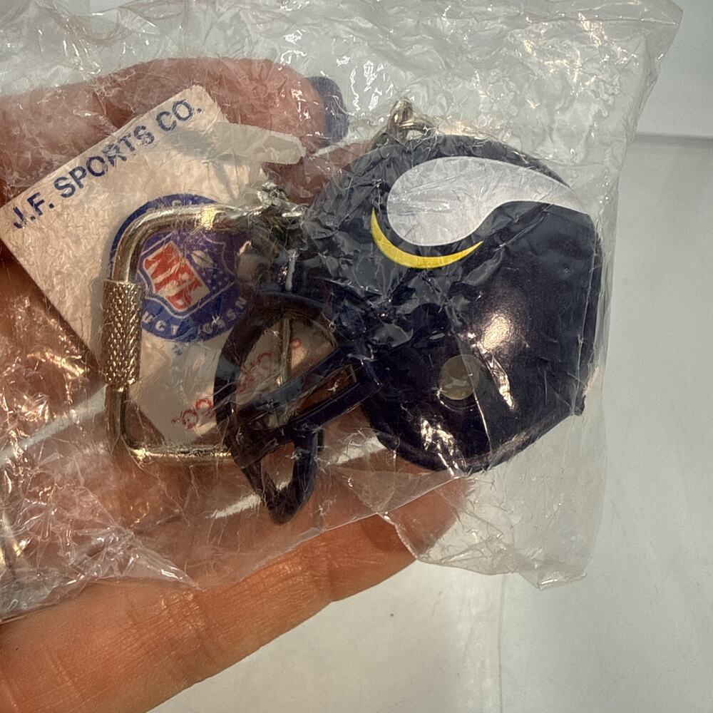 NFL Minnesota Minnesota Vikings JF Sports Co Keychain, NEW (Helmet) Sealed